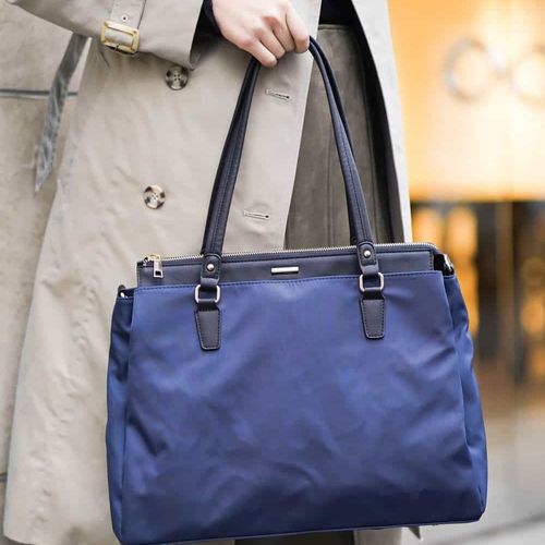 ANA FINDSmネイビー ビジネスバッグ ジッパー付き ANA FINDSmネイビー ビジネスバッグ ジッパー付き