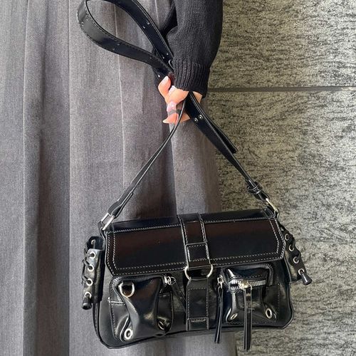 アポロ　WEGO ショルダーバッグ　新品 株式会社 明治「アポロ」とのバレンタインコラボレーションアイテムを