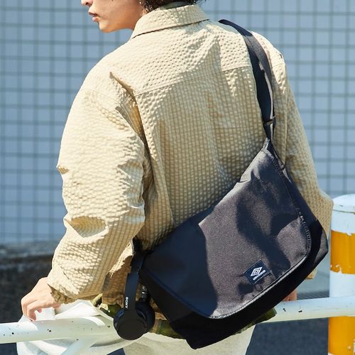 Cityboy Umbro ブラックメッセンジャーバッグ イングランドモデル Cityboy Umbro ブラックメッセンジャーバッグ イングランドモデル