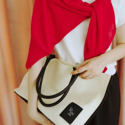 セール】 ニットビッグトート《2026 SUMMER LOOK item》（オフホワイト