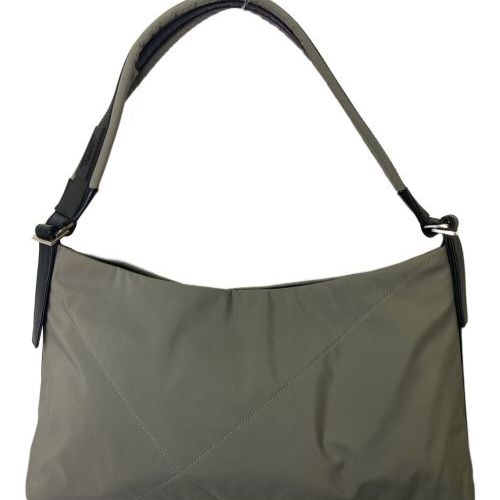 Salvatore Ferragamo グレー スエード ハンドバッグ 楽天市場】フェラガモ スエード バッグの通販