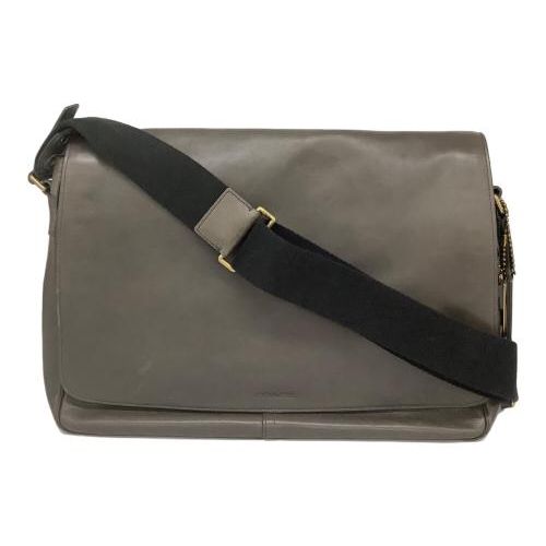 未使用 COACH CU041 メッセンジャーバッグ シグネチャー カーキ 未使用 COACH CU041 メッセンジャーバッグ シグネチャー カーキ