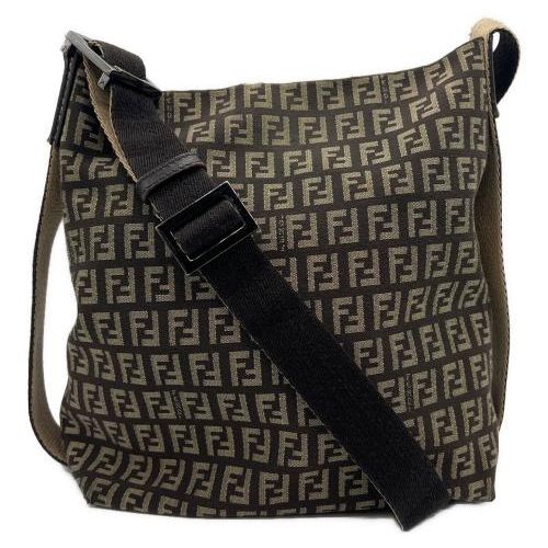 224261◇ FENDI フェンディ ズッキーノ ショルダーバッグ ポシェット