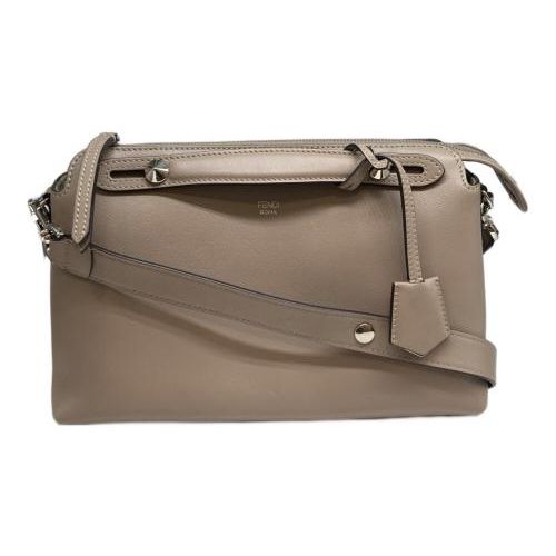 Fendi ショルダーバッグ ベージュ 中古・古着通販】FENDI (フェンディ) ショルダーバッグ ベージュ