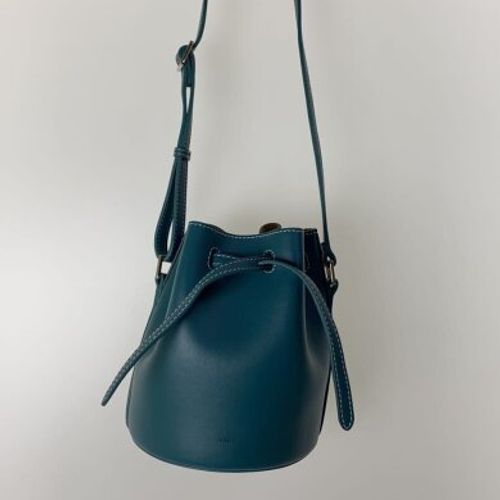 VASIC(ヴァジック) / ショルダーバッグ/PVC/BLU/無地 | 中古品の