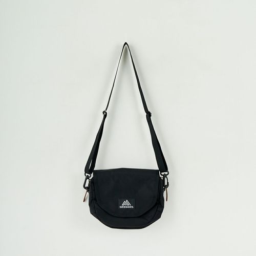 laugh. 個売り可能です。 LAUGHING-SHOULDER_1.jpg