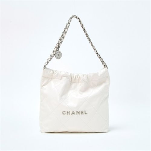 CHANEL シャネル22 スモール ショルダーバッグ ホワイト シルバー カーフスキン | MixTHINKS（ミックスシンクス） ｜  中古ブランド品・ブランド古着のセレクトショップ