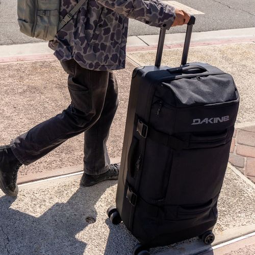 Dakine チェック柄キャリーケース 中型 Dakine チェック柄 キャリーケース - メルカリ