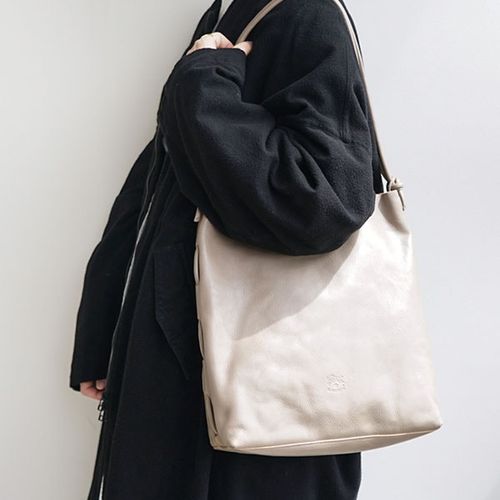 ◇【国内正規販売店】[54232-3-05411]IL BISONTE(イルビゾンテ