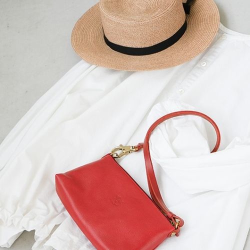 ◇【国内正規販売店】(5442302111)IL BISONTE(イルビゾンテ)レザー