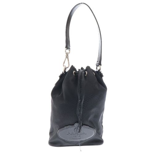PRADA(プラダ) テスート レザービッグロゴナイロン巾着ハンドバッグ