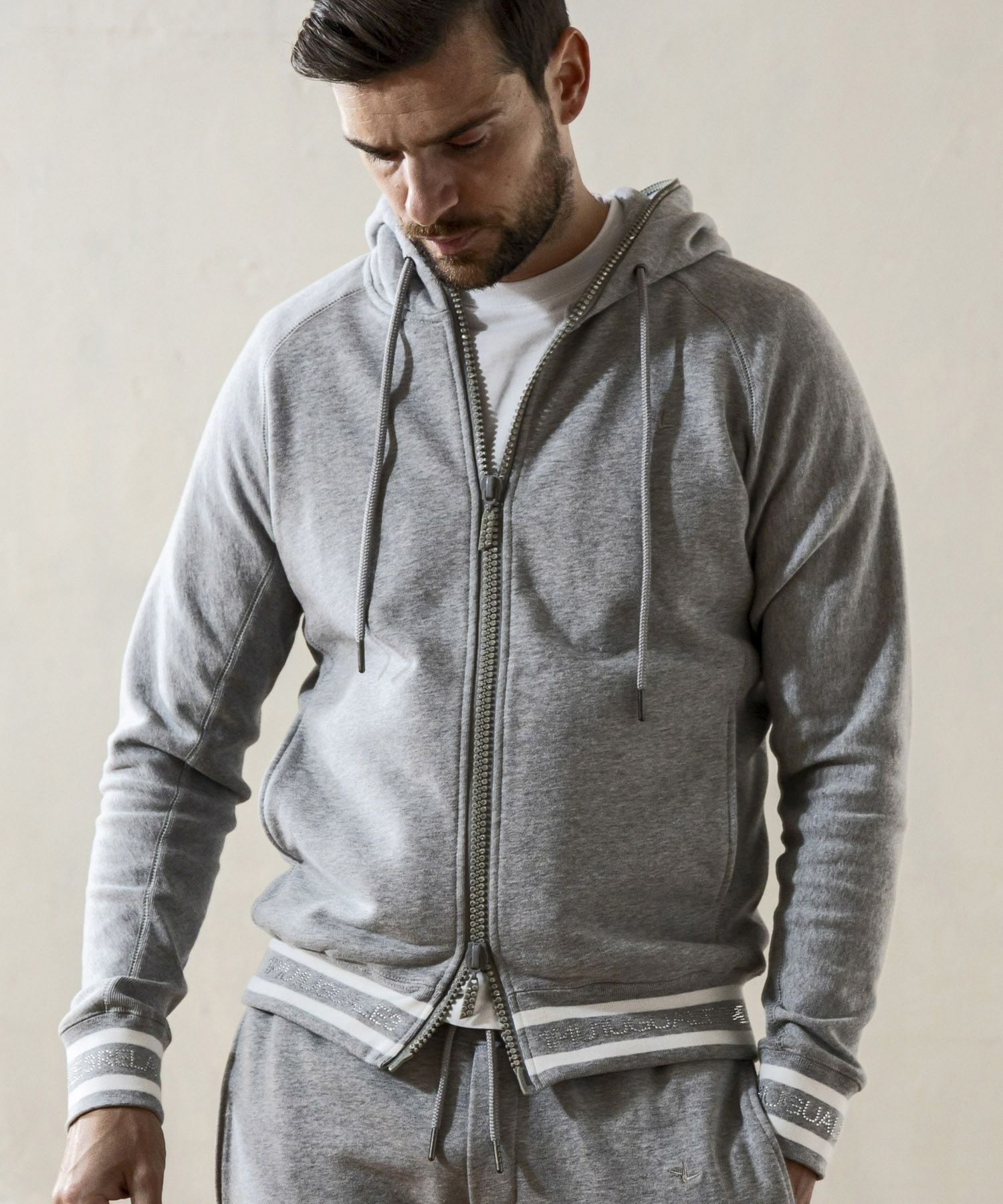 EMPORIO ARMANI EA7(イーエーセブン)TRAIN CORE ID M HOODIE FZ