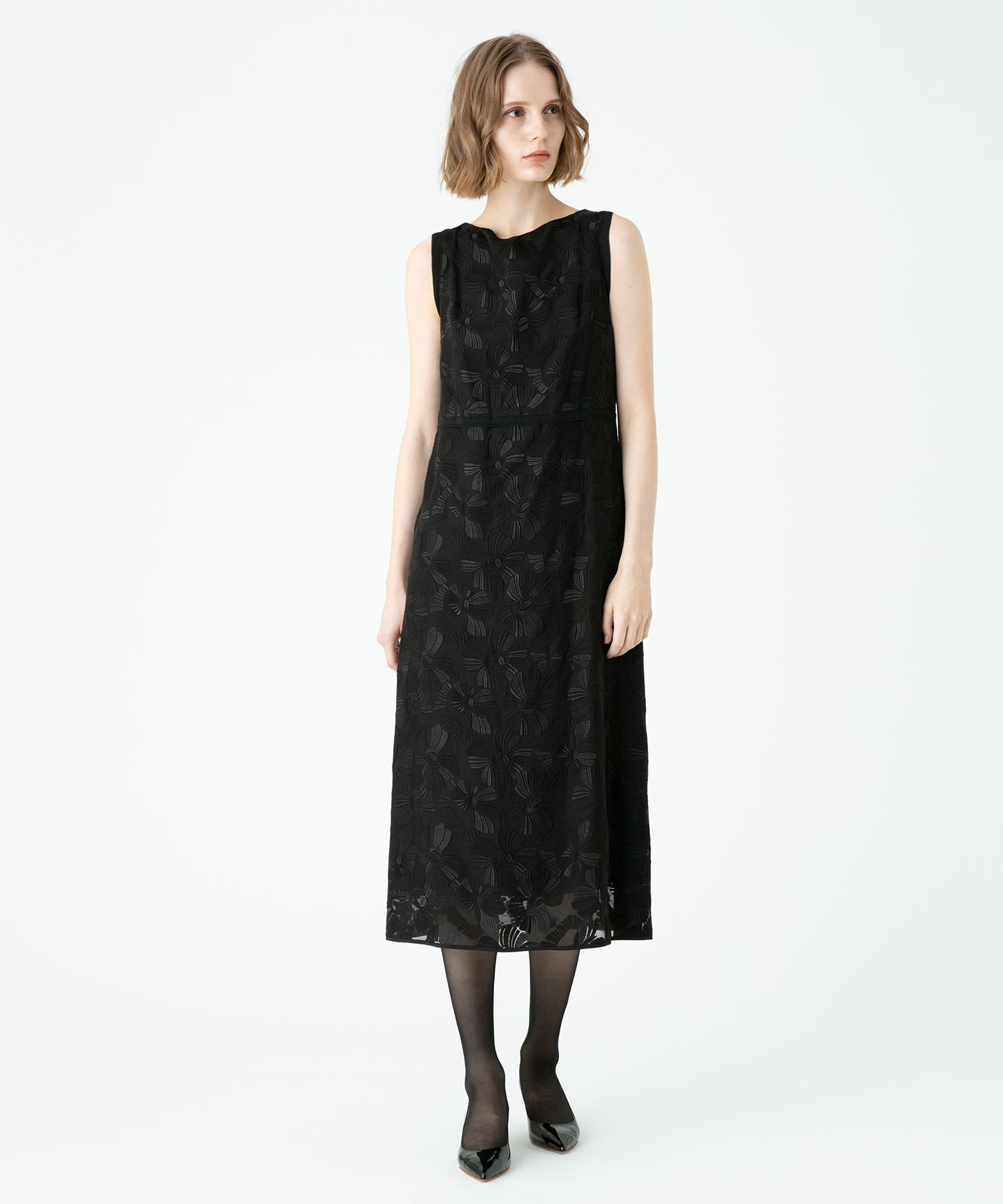 LOUNGEDRESS（ラウンジドレス）の「エンブロイダリーレース