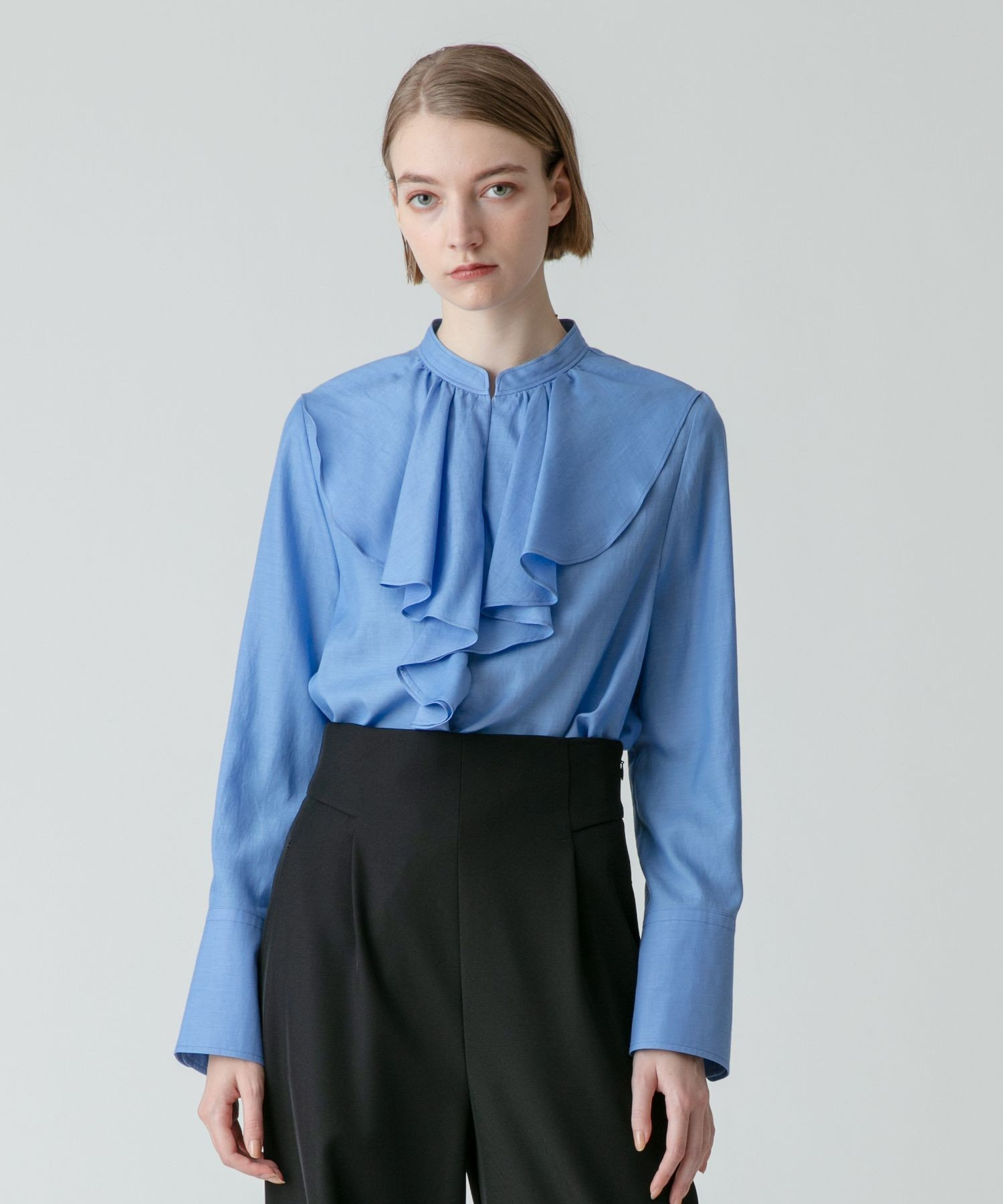 Silky jacquard blouse 即納 | Bluelea