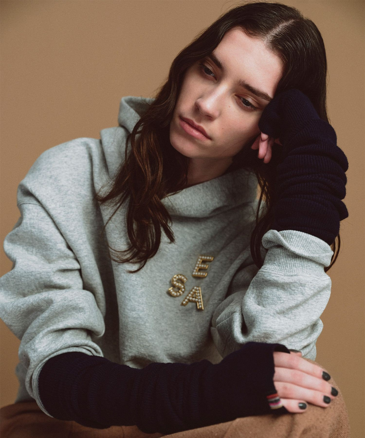 シュリンクダンボールフーディー|allureville OFFICIAL SITE