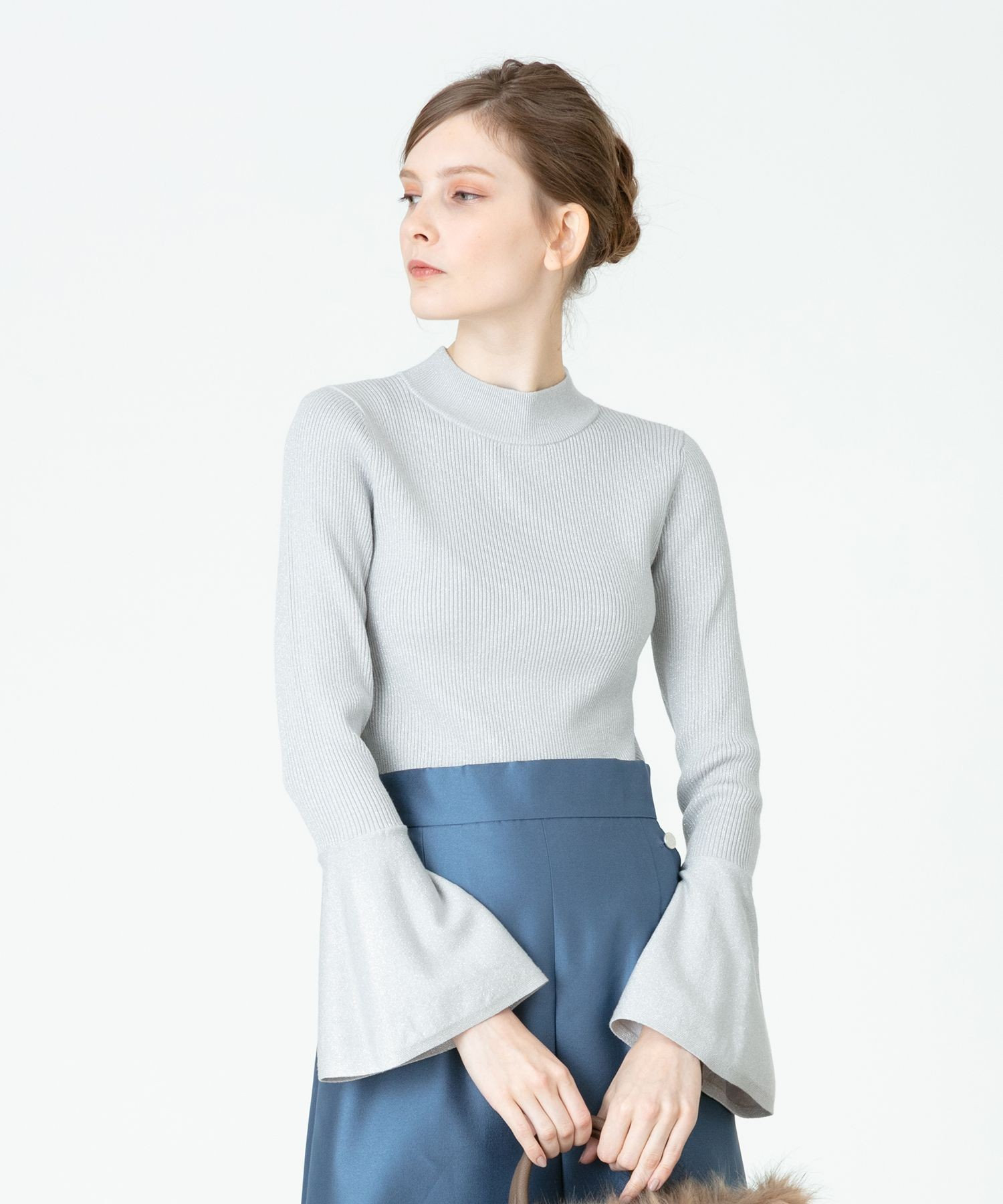 訳あり超特価の通販 LOULOU WILLOUGHBY】ミニュートラメプルオーバー|allureville トップス